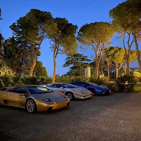 Boutique Hotel Villa Monty Banks Cesena Exteriör bild
