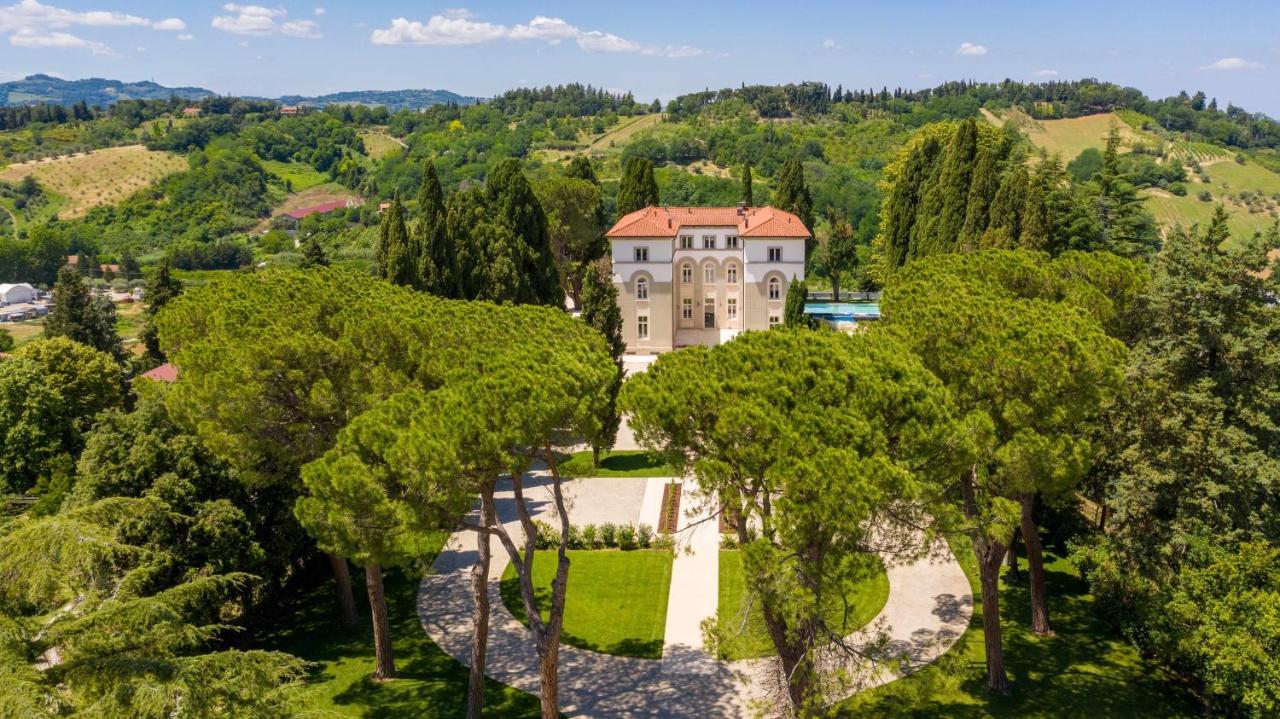 Boutique Hotel Villa Monty Banks Cesena Exteriör bild