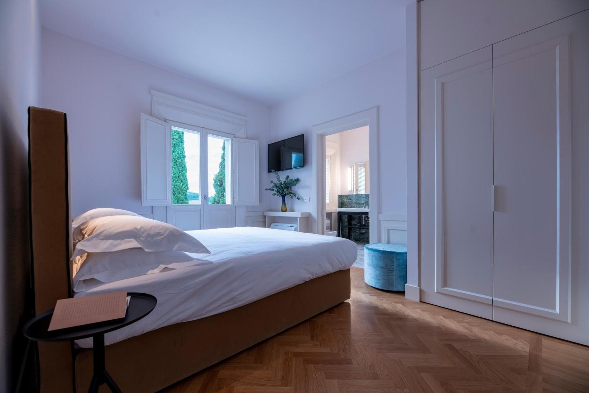 Boutique Hotel Villa Monty Banks Cesena Exteriör bild