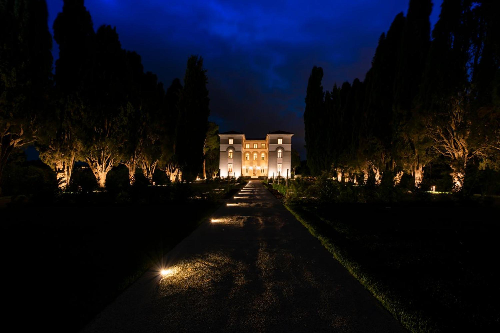 Boutique Hotel Villa Monty Banks Cesena Exteriör bild